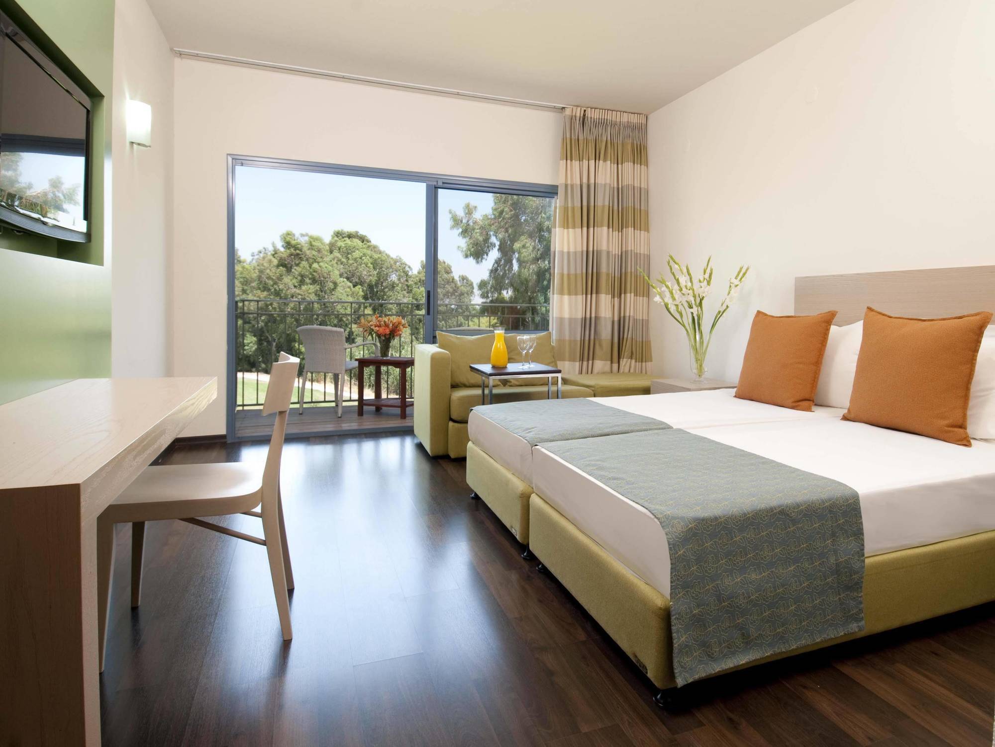 Nof Ginosar Kibbutz Hotel ภายนอก รูปภาพ