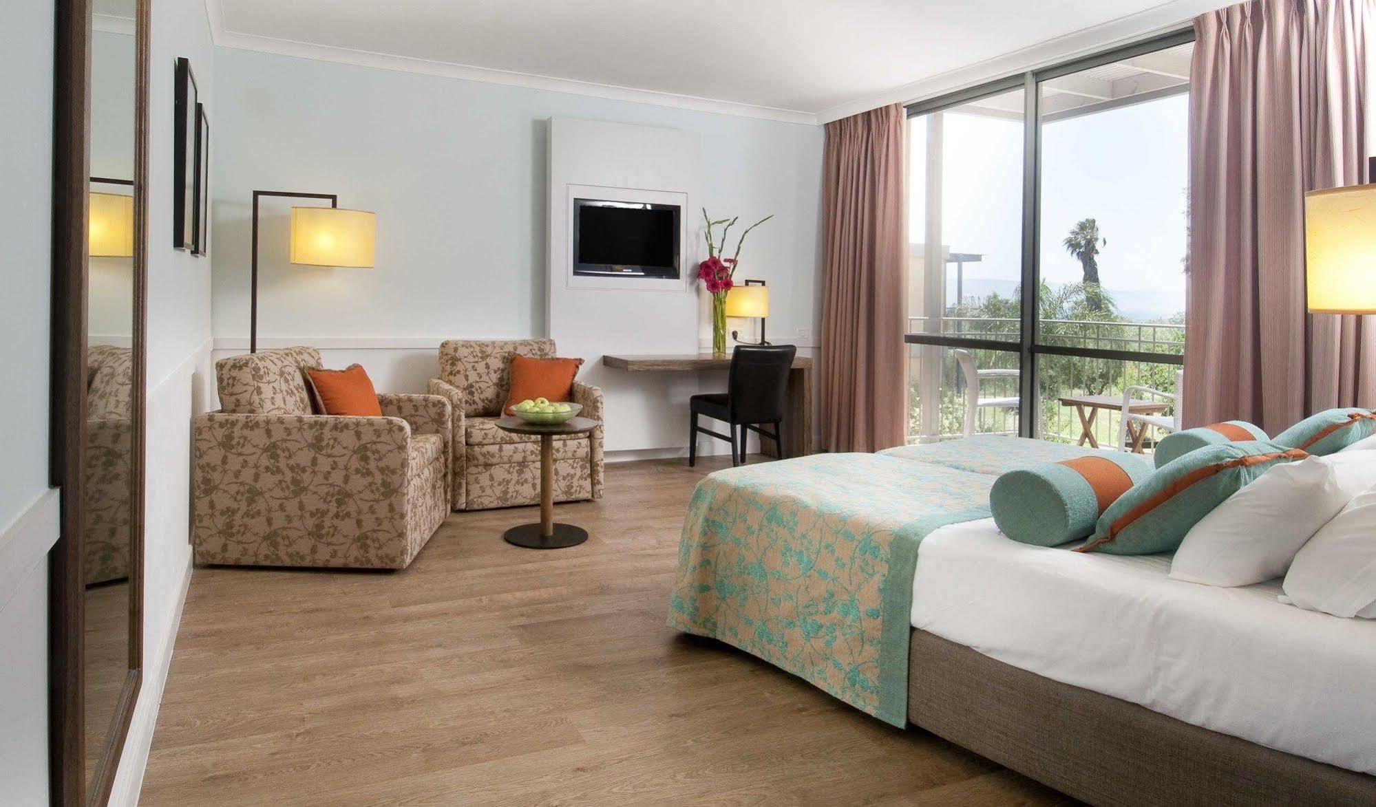 Nof Ginosar Kibbutz Hotel ภายนอก รูปภาพ