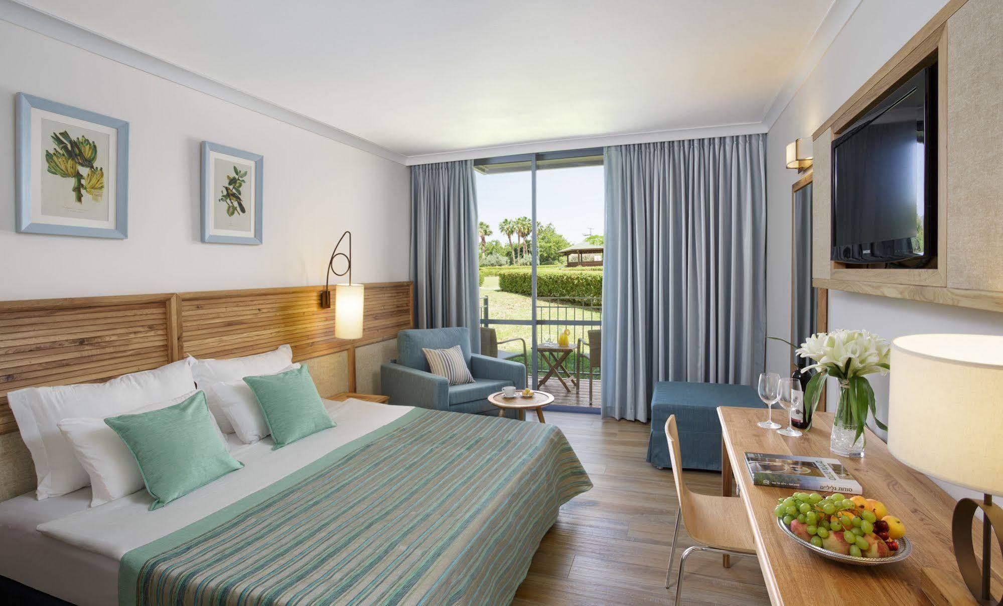 Nof Ginosar Kibbutz Hotel ภายนอก รูปภาพ