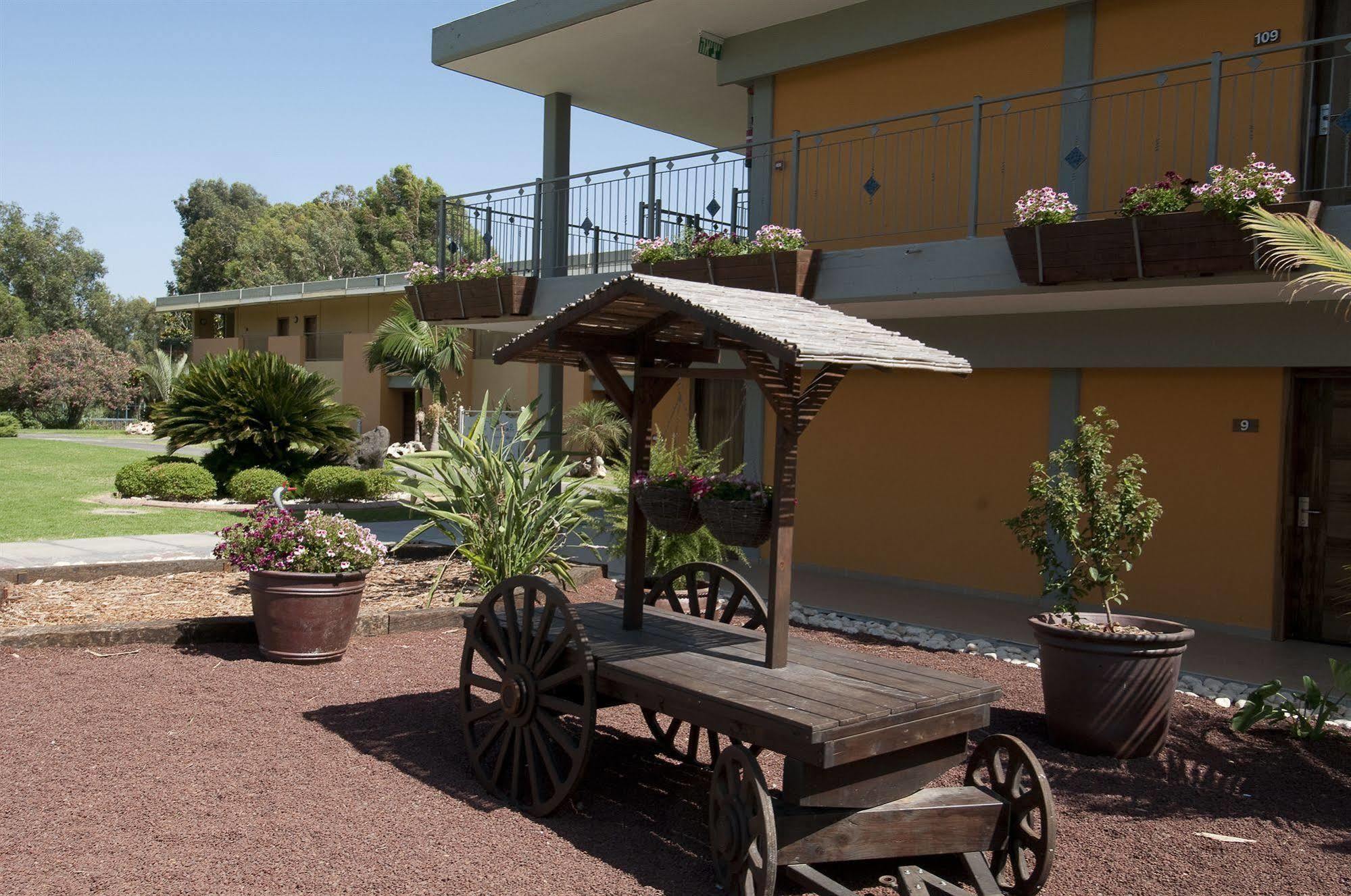 Nof Ginosar Kibbutz Hotel ภายนอก รูปภาพ